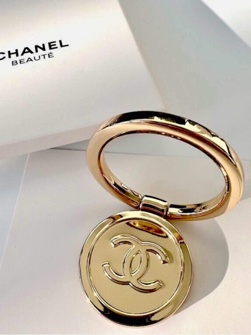 CHANEL Gold CC Logo Ring Phone Holder Original